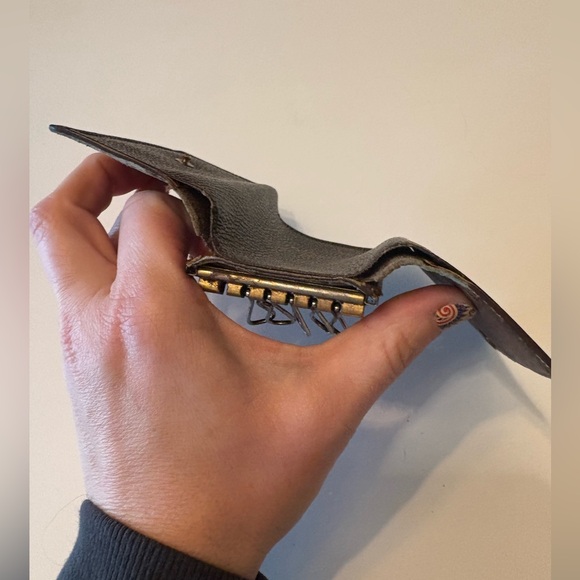 Authentic Louis Vuitton Monogram Ebene key case 4 holders - Picture 7 of 11